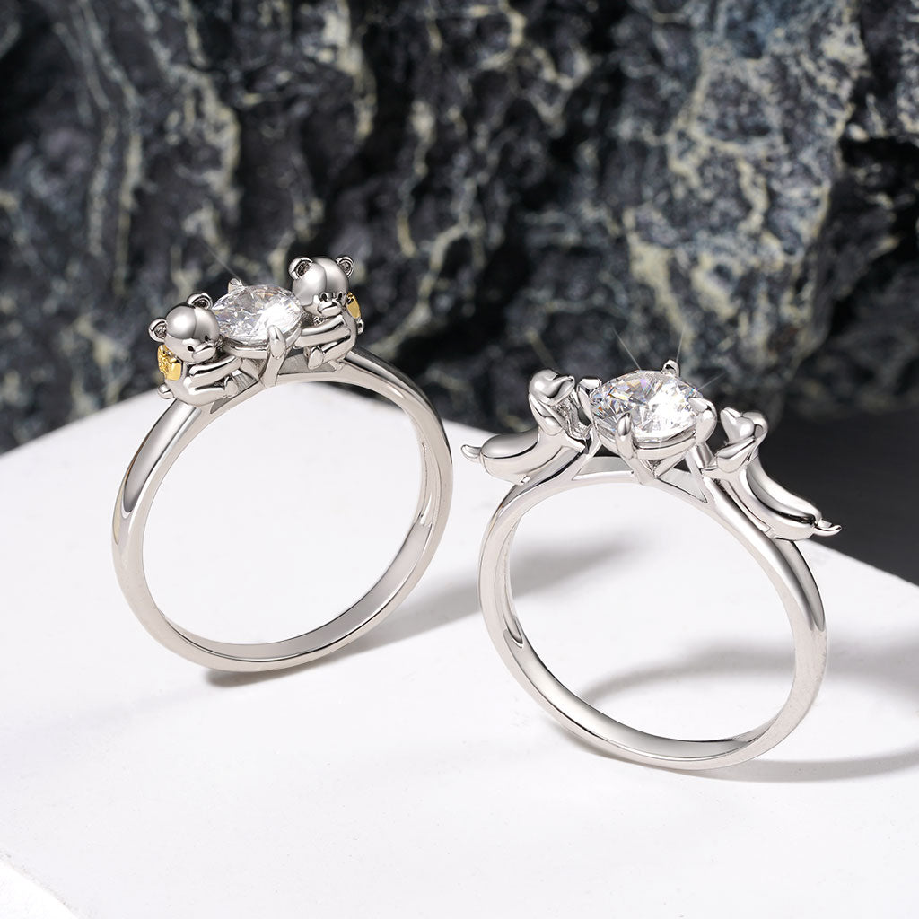 Gnoce Dachshund Embrace White Zircon Ring_4