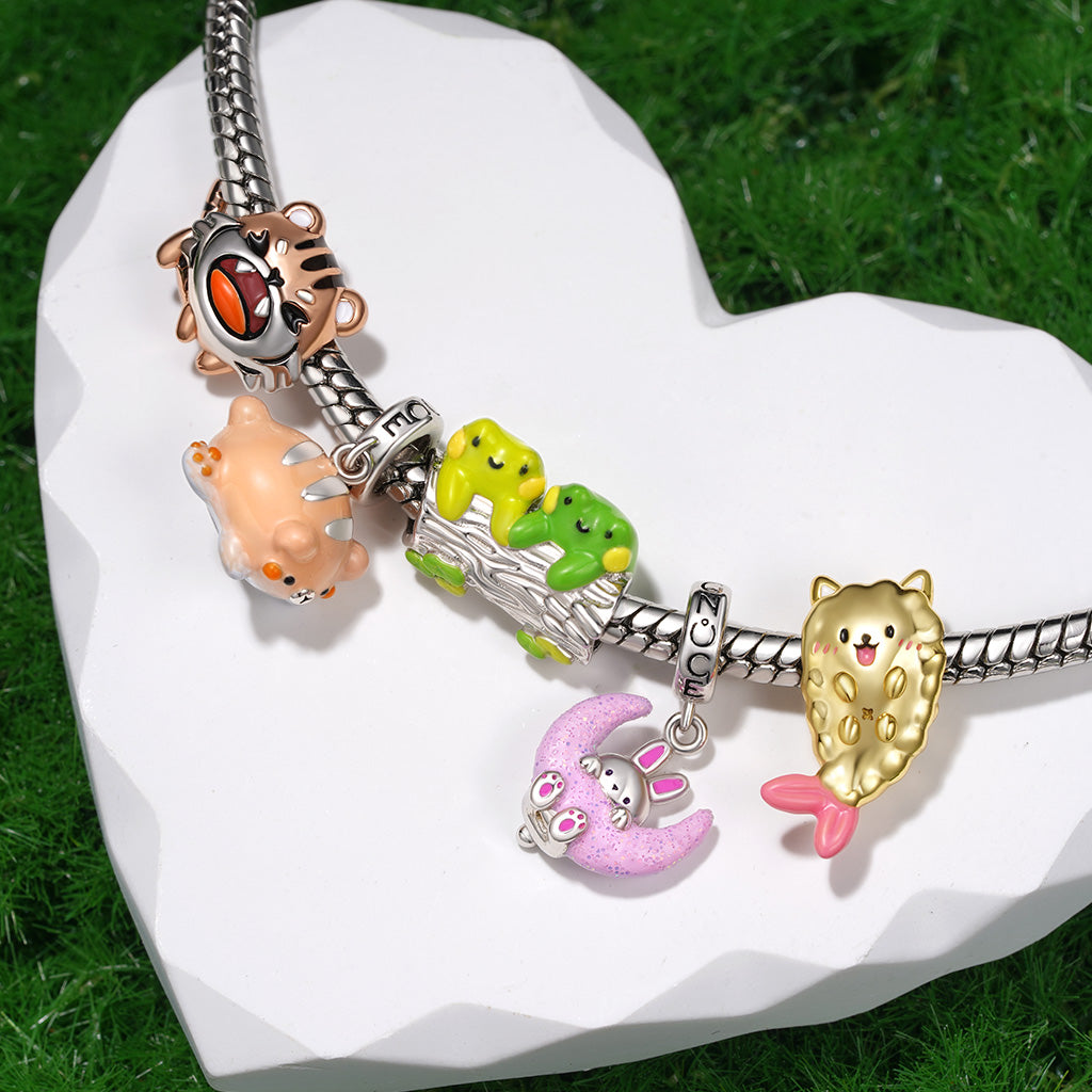 Chilan the Moon Rabbit Pendant_3